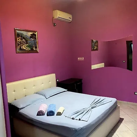 Laurels Hotel